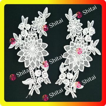 pair embroidery applique for garments