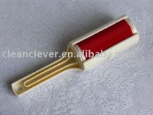 Self-Cleaning Lint Brush