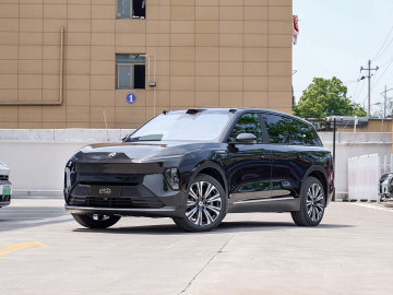 High Performance NIO ES8 Electric Luxury SUV