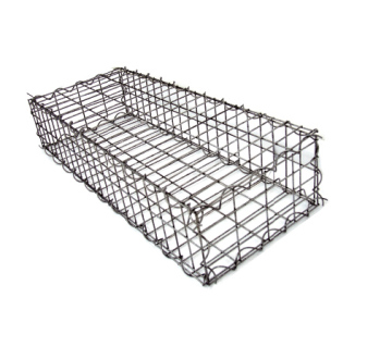 An ornamental stone cage net