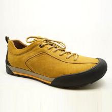 toe protective and anti-slip sole men leather camper shoes