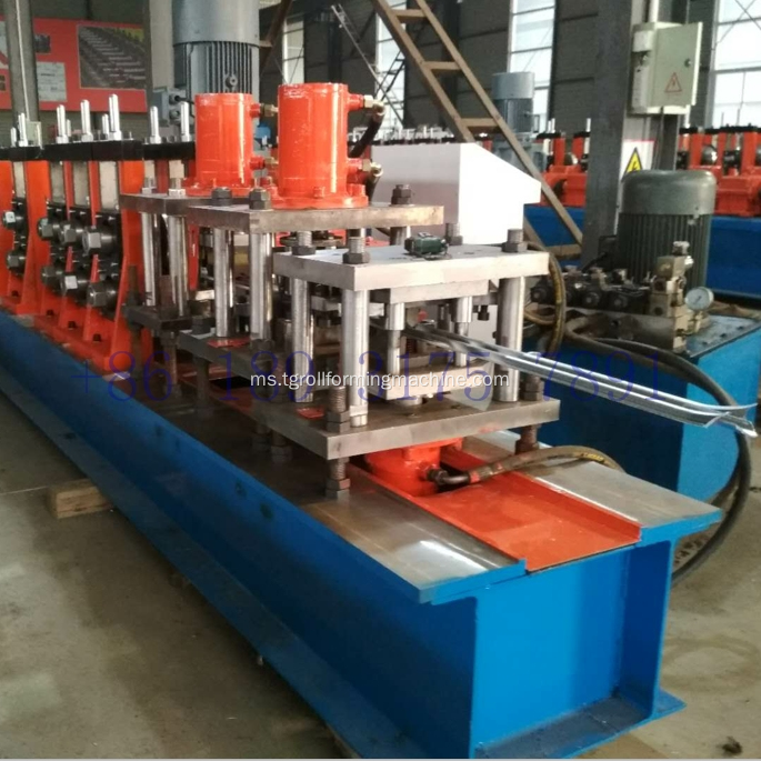 Vineyard post roll forming machine