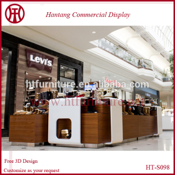 Retail Shoe Store for good luck of my stock year 2016