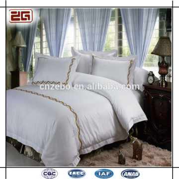 Luxury Golden Embroidery Hotel Bed Linens King Size White Bed Sheets