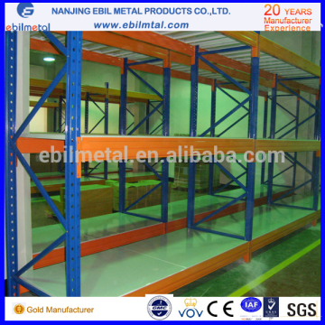 Industrial long span shelf for materials