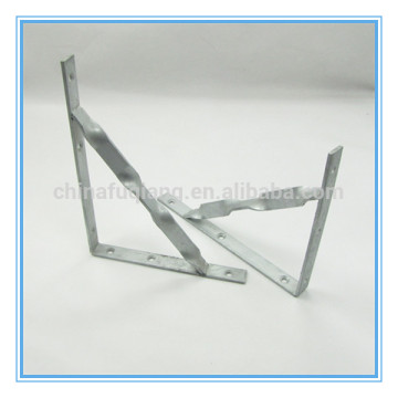 Welding decorative angle brackets