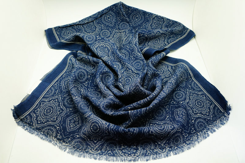 Printed Wool Scarf Yf 2013 763 7002