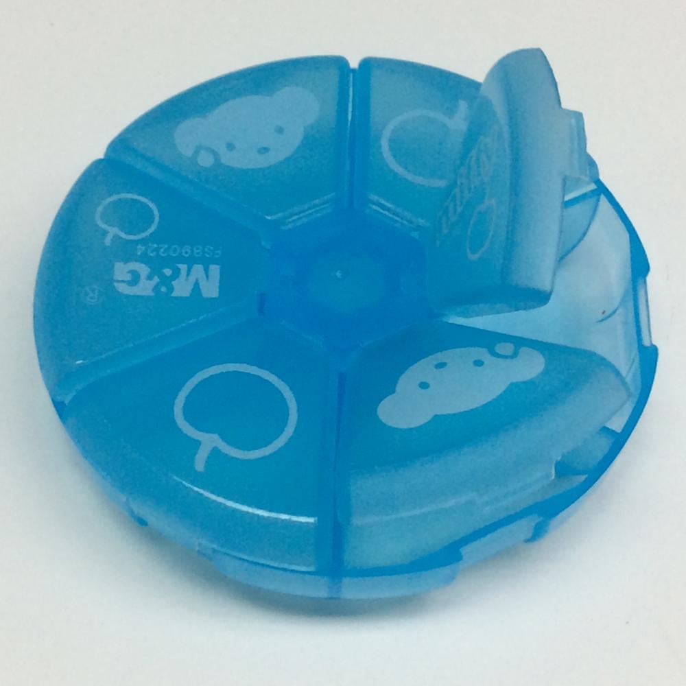 Plastic convenient six-grid round pill case