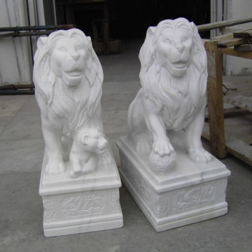 Chinese small indoor sculptures marble lion statues for sale