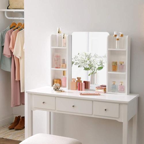 Wooden Dresser With Mirror And 3 Drawers