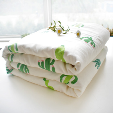 Custom Soft Children's Quilt and Bed Sheets Set for Baby Crib