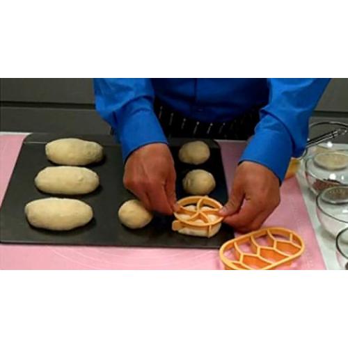 Taglierina in plastica per pasta stampata a forma di biscotto