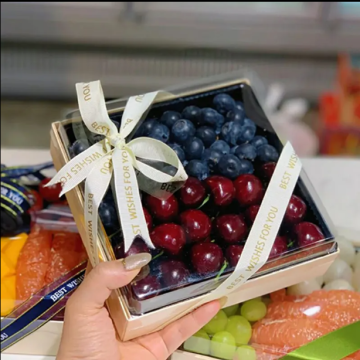 Stylish Reusable Fruit Container with Lid