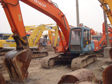 secondhand Hitachi crawler excavator EX200-3 hydraulic engine system