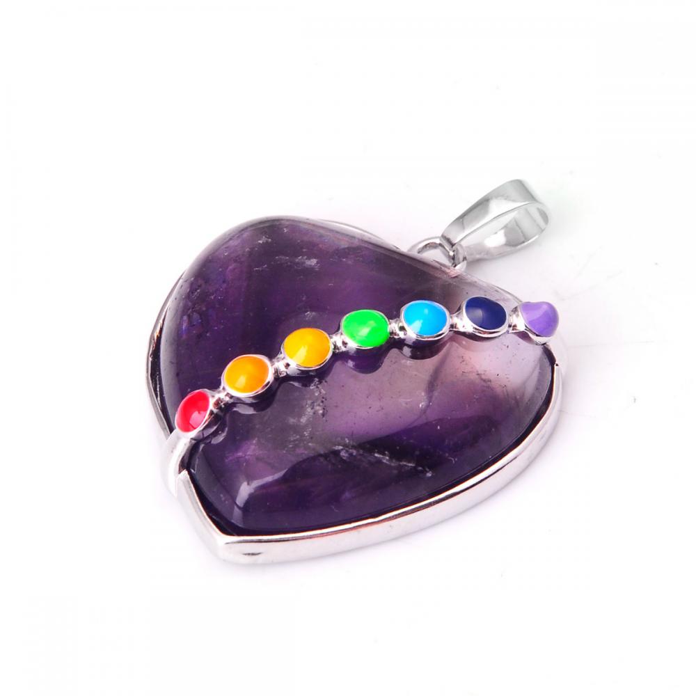 Colgante de corazón de amatista con piedras preciosas de siete chakras