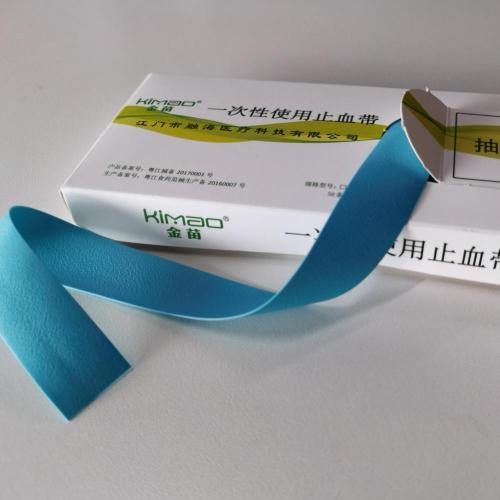 Gesundheitspflege Einzelne Patientin benutze blaue Tourniquet