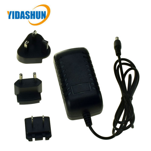 Enchufe intercambiable 12V 2A Adaptador de corriente 5.5 * 2.5