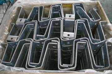 HDG horizontal insulator bracket /pole bracket