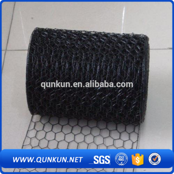 Plastic chicken wire mesh fence