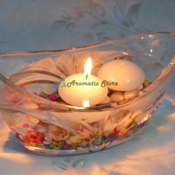 Decorative paraffin wax floating candle