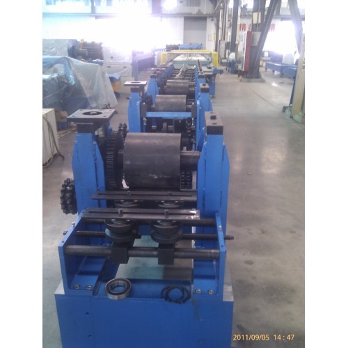 Iuwon Angle Iron Roll Forming Machine