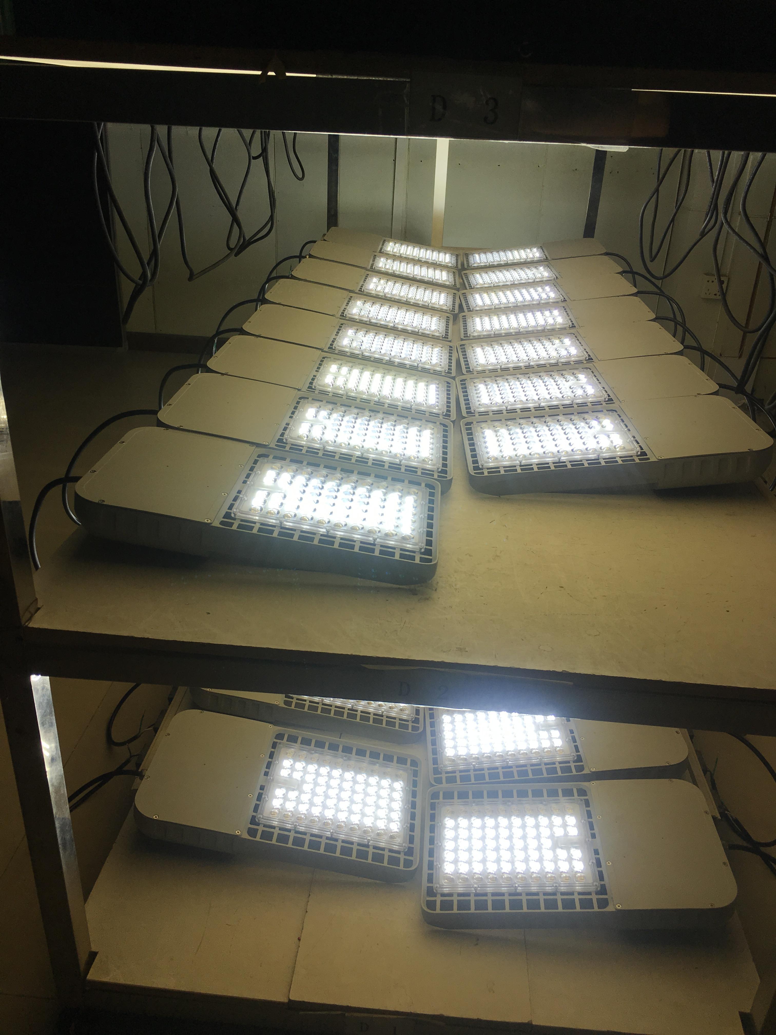 300w Led Parking Lot Light