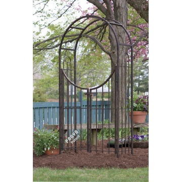 Pergolato da giardino ad arco con cancello