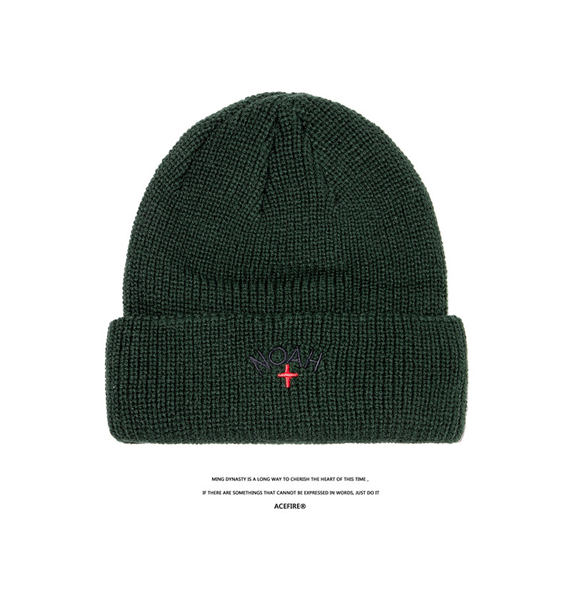 Embroidered alphabet knitted hat wool hat (2)