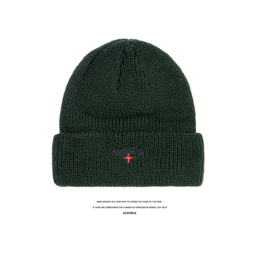 Cappello in lana con cappello lavorato a maglia con alfabeto ricamato