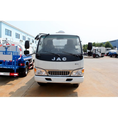 Tout nouveau réservoir d&#39;eau monté sur camion JAC 5000l