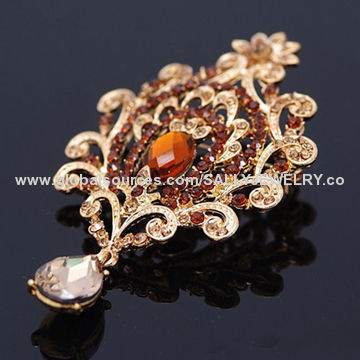 Fashion Czech Stone Wedding Brooch, Made of Alloy and Czech Stone, Gold-plated