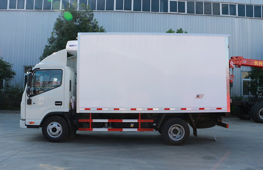 jac refrigerator truck 1