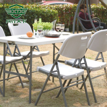 Blow-molded folding table 122.61.54cm