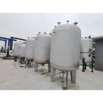 High Temperature Vertical Storage Tank