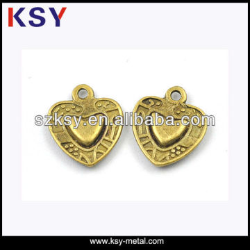gold alloy jewelry pendant
