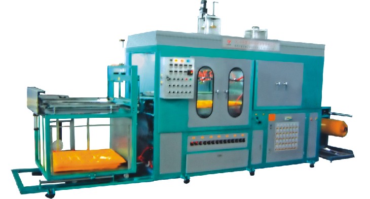 PLC type automatic vacuum forming machine