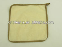 Exfoliating bath cloth