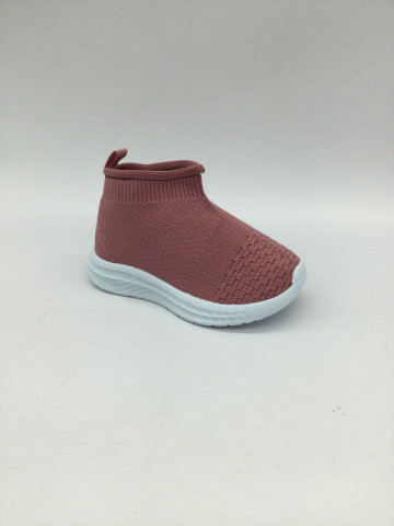 new girl casual shoe for outdoor walking