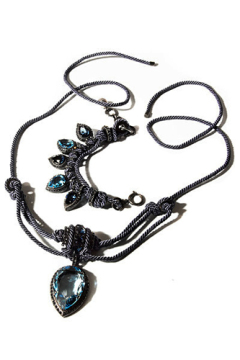 Nylon string necklace with rhinestone
