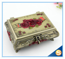 Shinny Gifts Pierced Earring Jewelry Box with Mirror