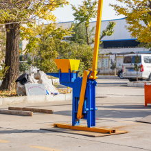 QMR2-40 Soil Brick Block Making Machine for Handmade Brick Production in Africa