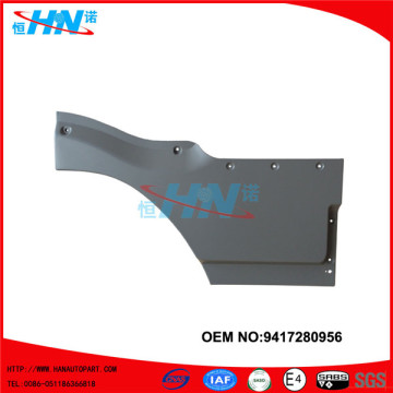 9417280956 Inside Front Door Lower Cover Parts For Mercedes Benz Trucks