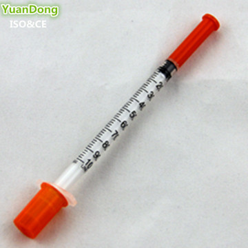 Одноразовый инсулиновый шприц 1 мл с прикрепленной иглой