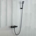 Thermostatic hot and cold shower bathtub faucet