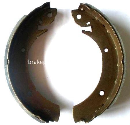 Hyundai H100 brake shoes