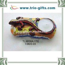 Polyresin lizard decorative candle holder