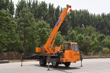 5 ton small crane tire crane