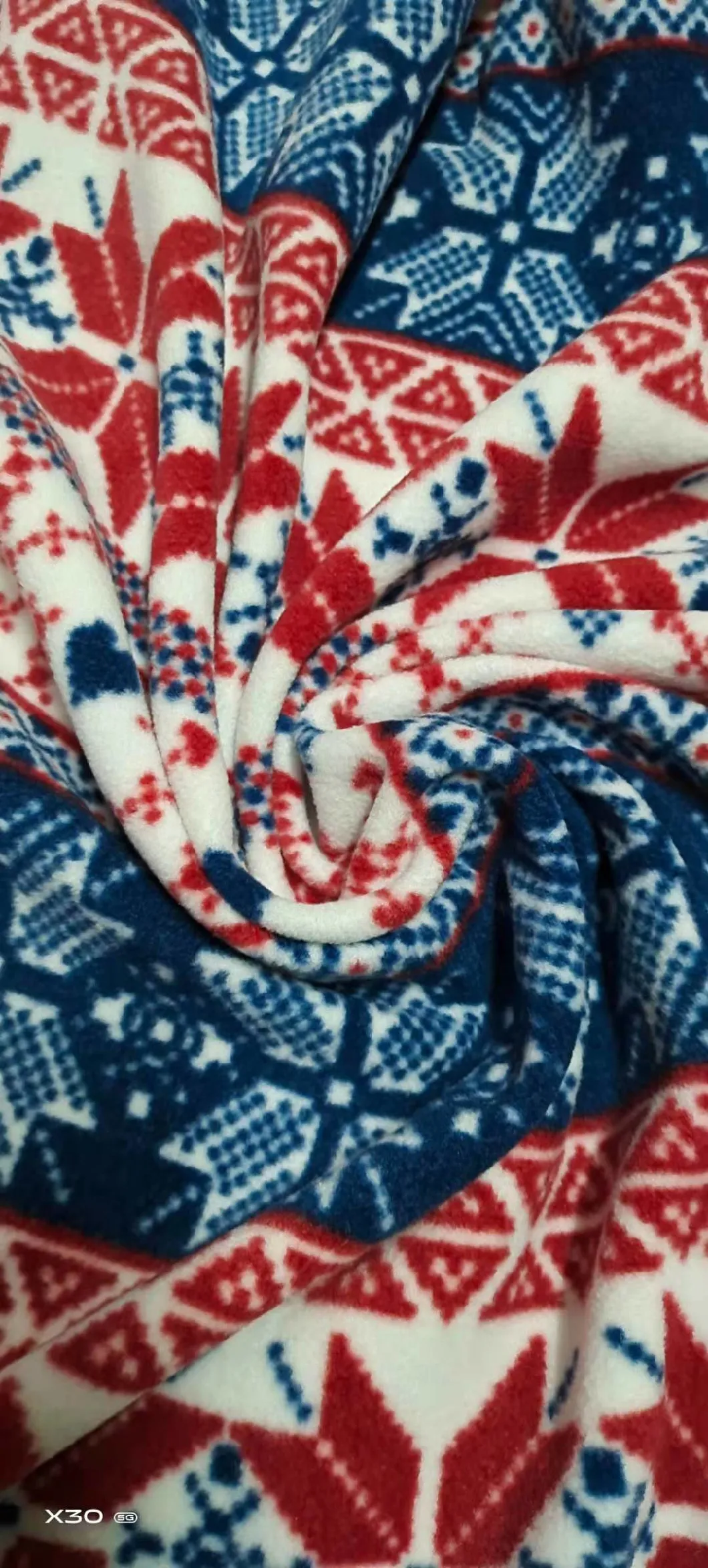 100% Polyester FDY150d/96f Polar Fleece with Printeddouble Brush One Side Anti-Apling Fabric