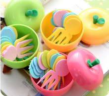 promotion plastic apple fruit fork