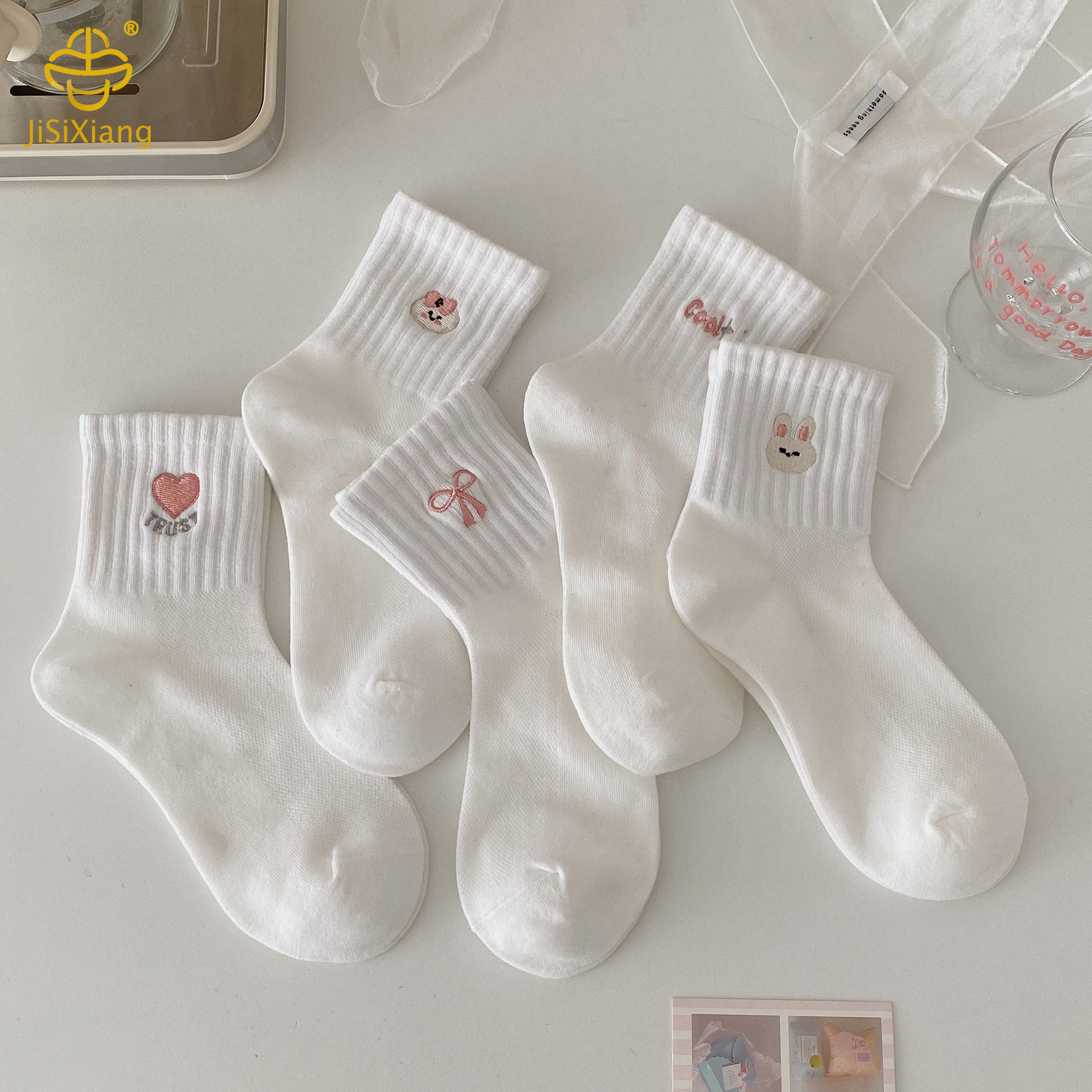 튜브 양말 자수의 한국 버전 Korean version of tube socks embroidery